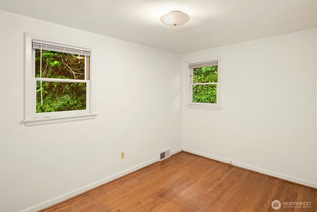 112 NW 44th Street, Seattle, WA 98107