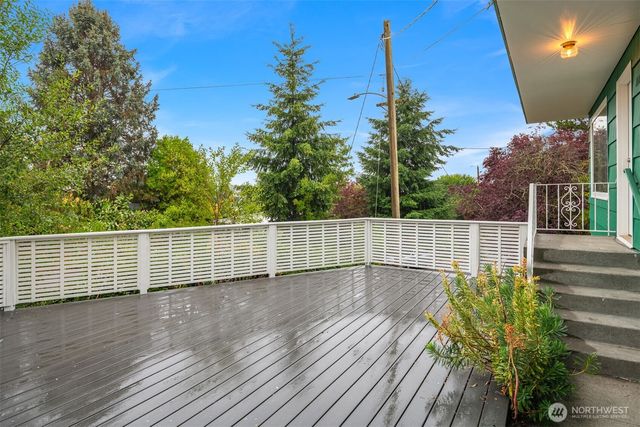 112 NW 44th Street, Seattle, WA 98107