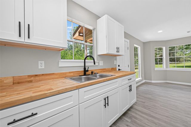 1241 Moody Road, Cleveland, TX 77328