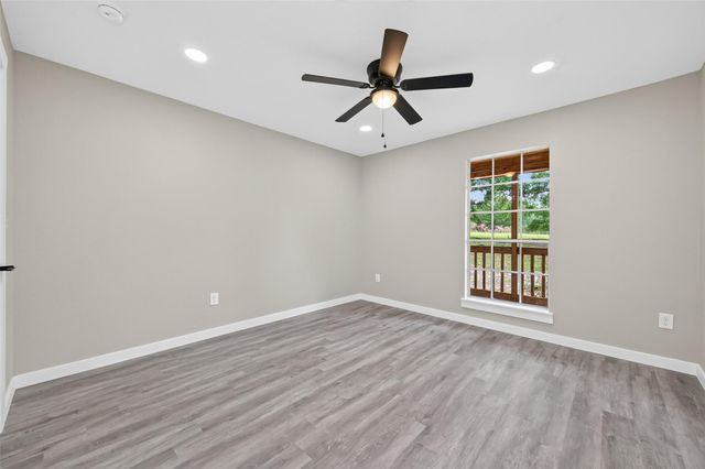 1241 Moody Road, Cleveland, TX 77328