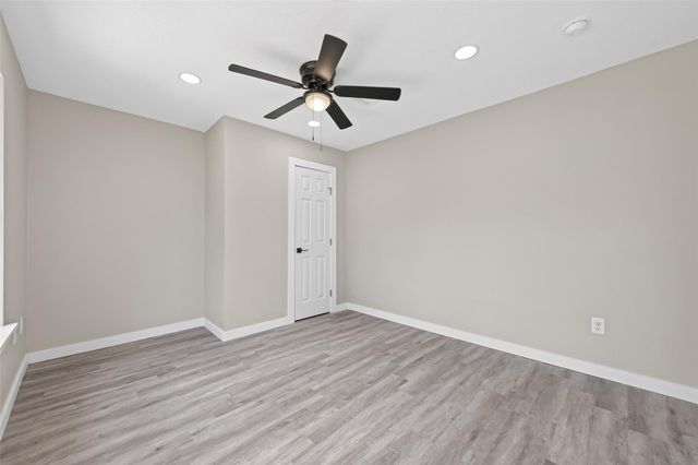 1241 Moody Road, Cleveland, TX 77328