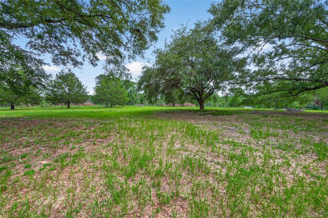 1241 Moody Road, Cleveland, TX 77328