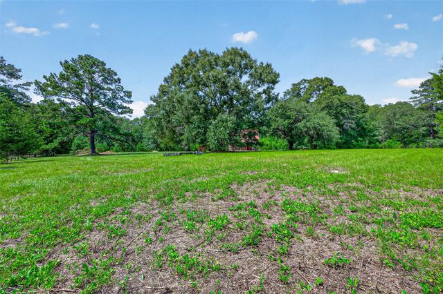 1241 Moody Road, Cleveland, TX 77328