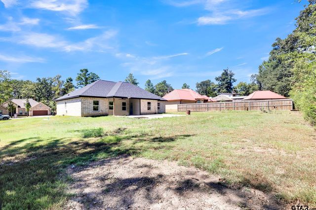 9043 E Lakeshore, Tyler, TX 75709