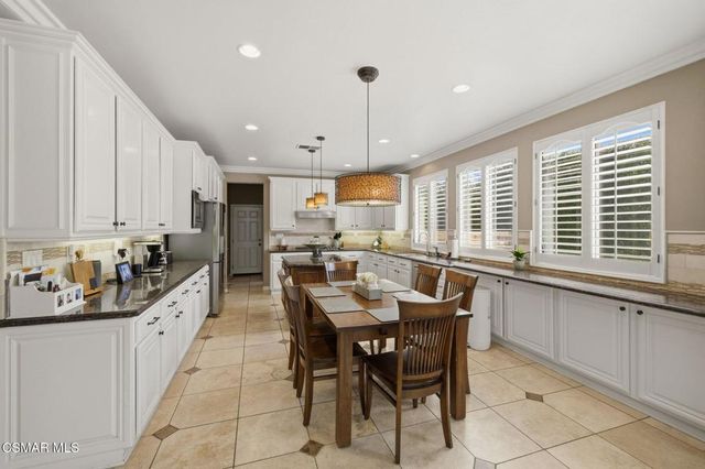4391 Via Entrada, Newbury Park, CA 91320