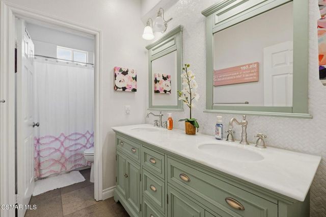 4391 Via Entrada, Newbury Park, CA 91320