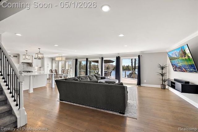 9800 Sashabaw Road, Clarkston, MI 48348