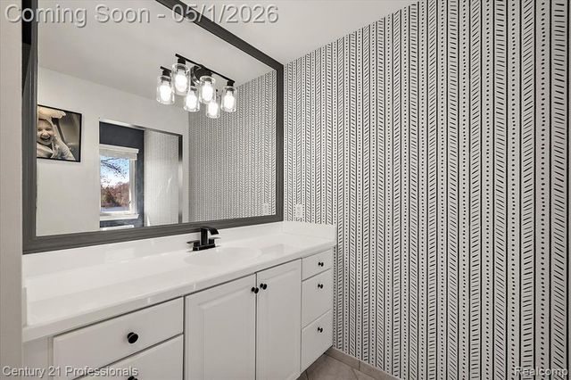 9800 Sashabaw Road, Clarkston, MI 48348