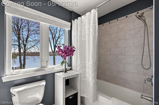 9800 Sashabaw Road, Clarkston, MI 48348