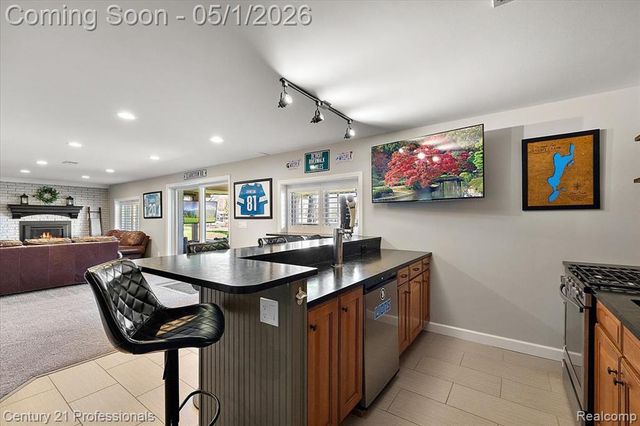 9800 Sashabaw Road, Clarkston, MI 48348