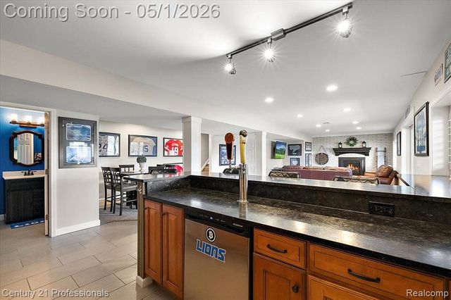 9800 Sashabaw Road, Clarkston, MI 48348