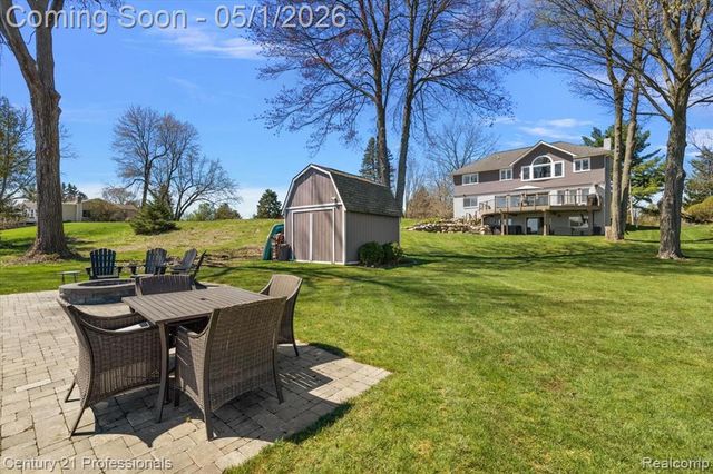 9800 Sashabaw Road, Clarkston, MI 48348