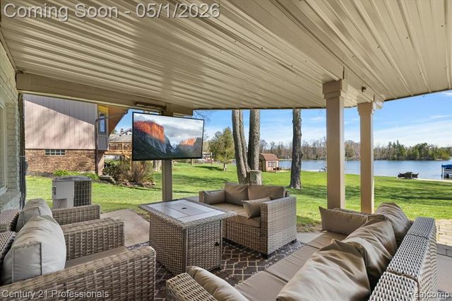 9800 Sashabaw Road, Clarkston, MI 48348