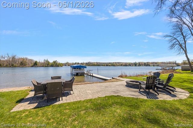 9800 Sashabaw Road, Clarkston, MI 48348