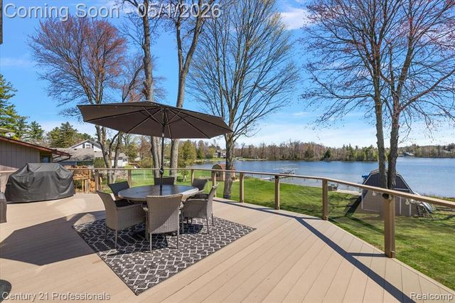 9800 Sashabaw Road, Clarkston, MI 48348
