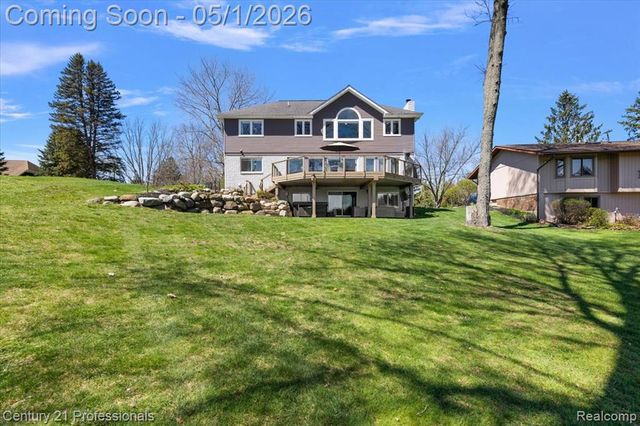 9800 Sashabaw Road, Clarkston, MI 48348