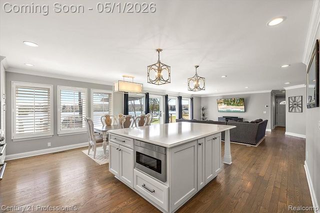 9800 Sashabaw Road, Clarkston, MI 48348