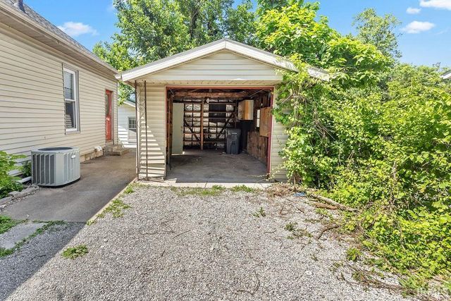 1113 S Washington Street, Bloomington, IN 47401
