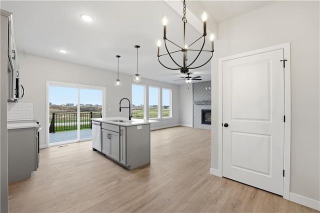 9633 N Colrain Avenue, Kansas City, MO 64154