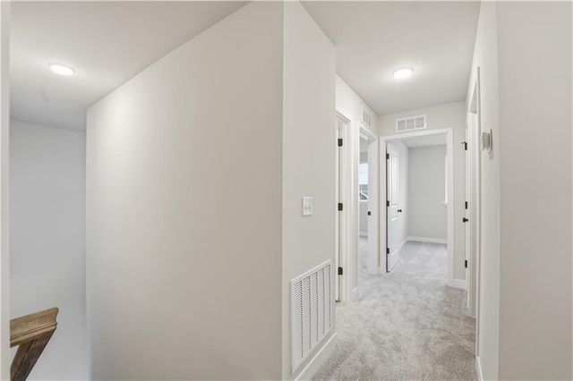 9633 N Colrain Avenue, Kansas City, MO 64154