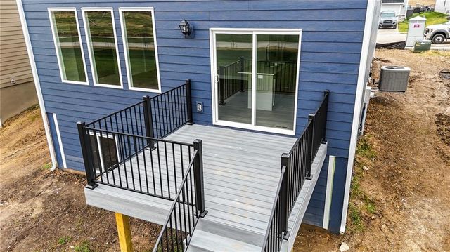 9633 N Colrain Avenue, Kansas City, MO 64154