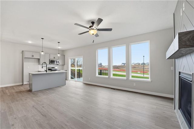 9633 N Colrain Avenue, Kansas City, MO 64154