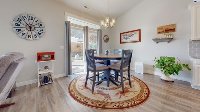 1923 W 39th Avenue, Kennewick, WA 99336