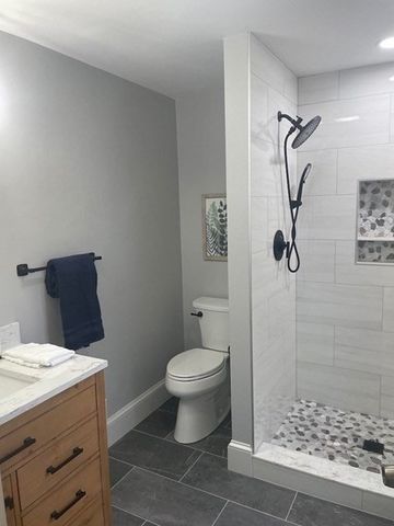 42 School St 2, Salem, MA 01970