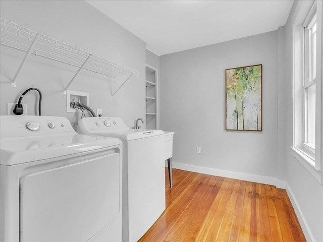 42 School St 2, Salem, MA 01970