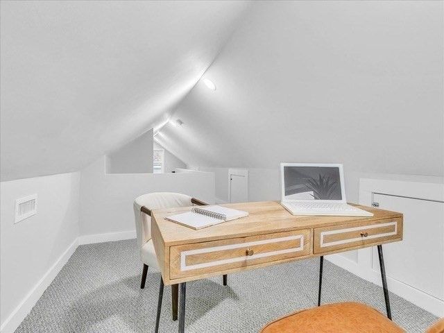 42 School St 2, Salem, MA 01970