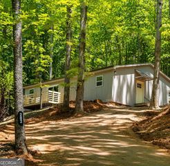 282 Armor Way N, Ellijay, GA 30540