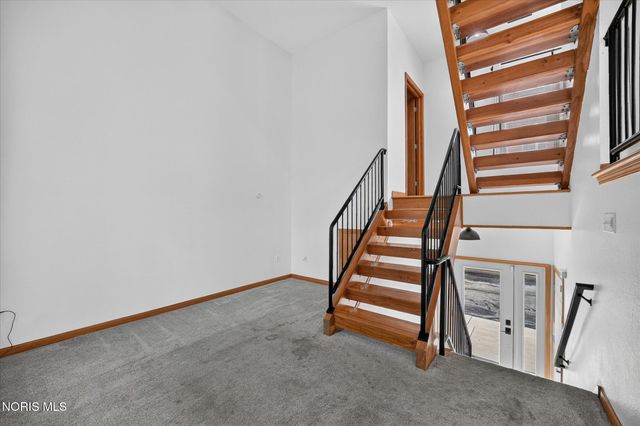 145 S Saint Clair Street, Toledo, OH 43604