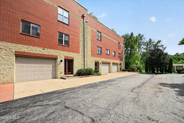 145 S Saint Clair Street, Toledo, OH 43604