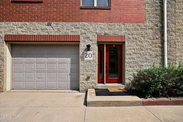 145 S Saint Clair Street, Toledo, OH 43604