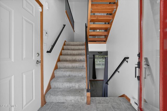 145 S Saint Clair Street, Toledo, OH 43604
