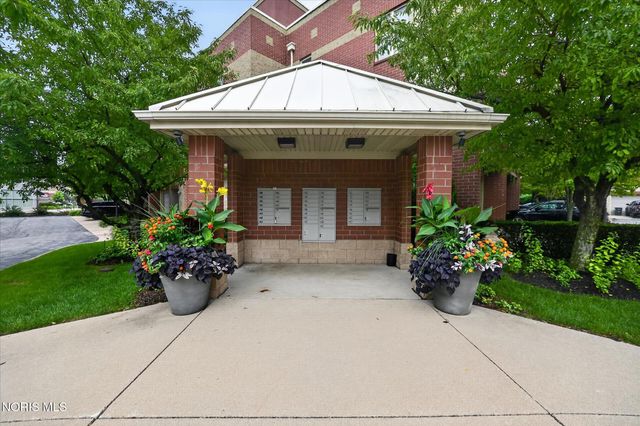 145 S Saint Clair Street, Toledo, OH 43604