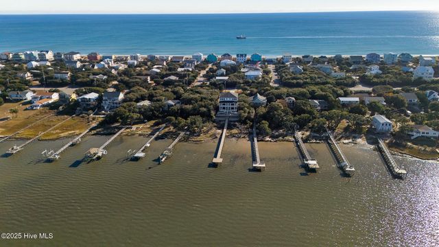 3804 Emerald Drive E, Emerald Isle, NC 28594