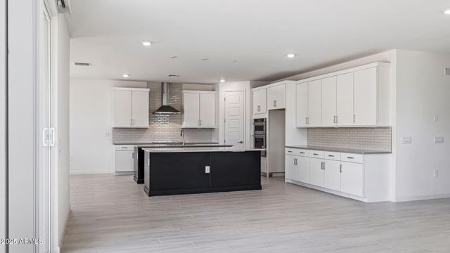 10034 S 23RD Lane, Phoenix, AZ 85041