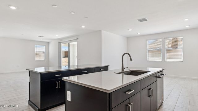 10034 S 23RD Lane, Phoenix, AZ 85041