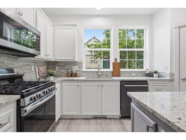15350 Sw DIAMOND St, Beaverton, OR 97007