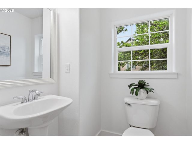 15350 Sw DIAMOND St, Beaverton, OR 97007