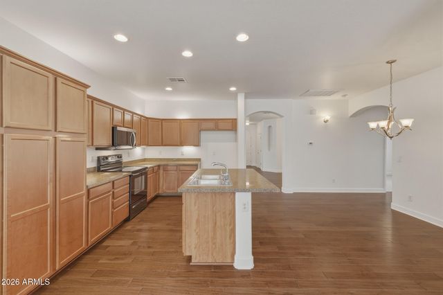 1570 S CHAPARRAL Boulevard, Gilbert, AZ 85296