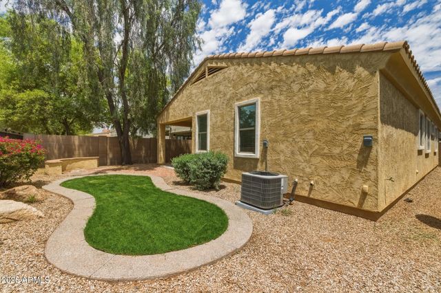 1570 S CHAPARRAL Boulevard, Gilbert, AZ 85296