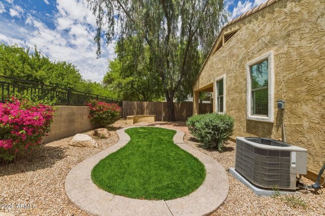 1570 S CHAPARRAL Boulevard, Gilbert, AZ 85296