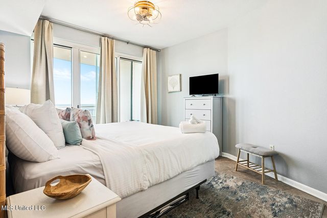 2228 Beach Drive, 604, Gulfport, MS 39507