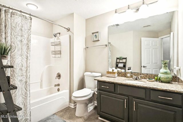 2228 Beach Drive, 604, Gulfport, MS 39507