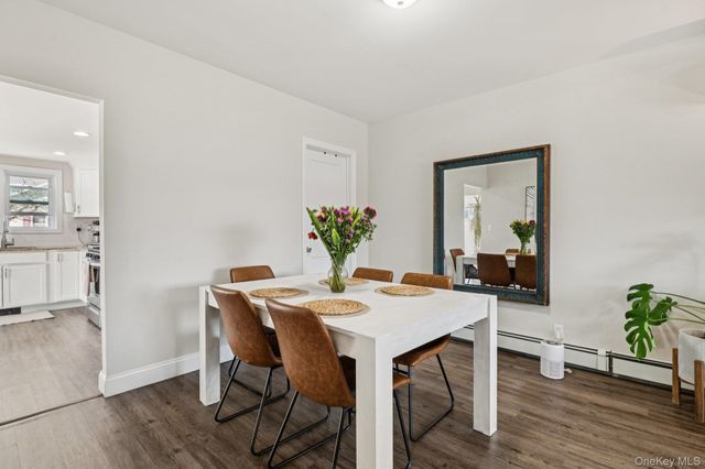 72 Waverly Avenue, Patchogue, NY 11772