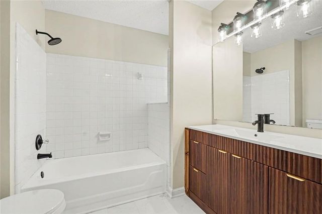 3284 Long Iron Place, Lawrenceville, GA 30044