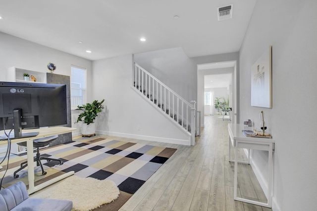 871 Cordoba Way, Hollister, CA 95023