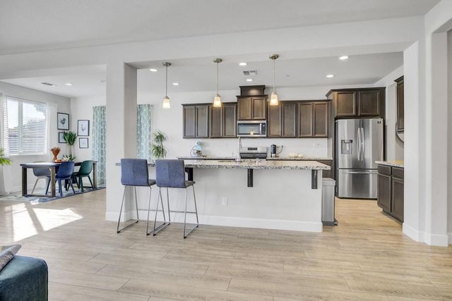 871 Cordoba Way, Hollister, CA 95023